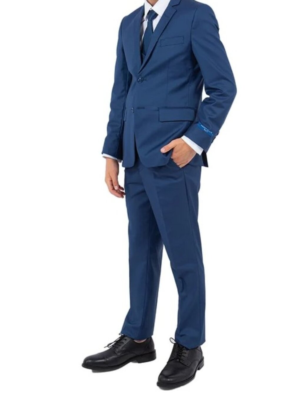 Boys Perry Ellis 3 Piece Suit Set in Indigo Blue. Jacket &, vest never worn.